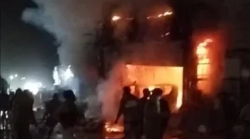 شحن موبايل تسبب في حريق مخزن بأبو النمرس بالجيزة